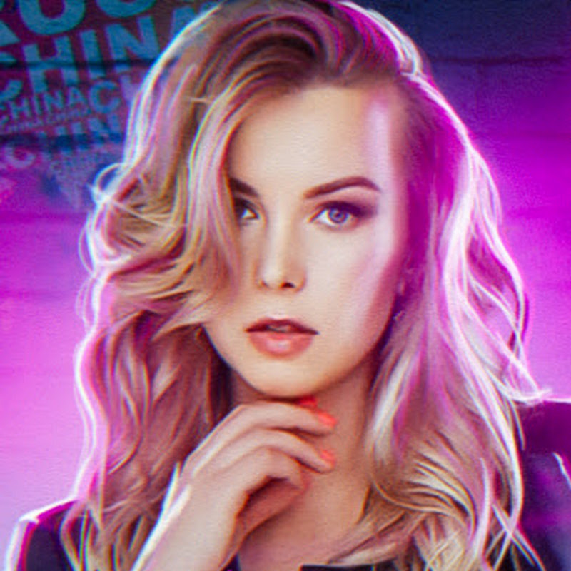 Alena Pogrebnyak / RobinaHoodina Logo