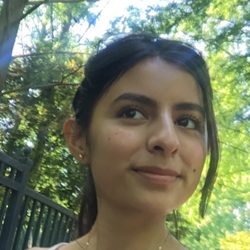 ANDREA CAZAREZ