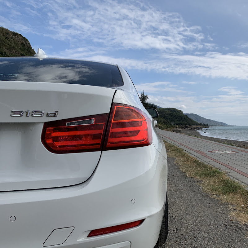 品彥汽車生活頻道 YouTube 頻道頭像