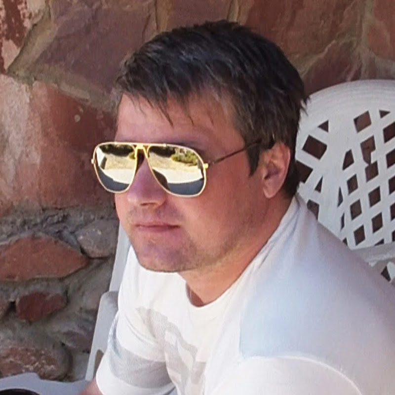Александр Селин
