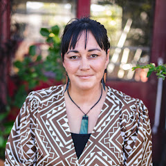 Christall Lowe