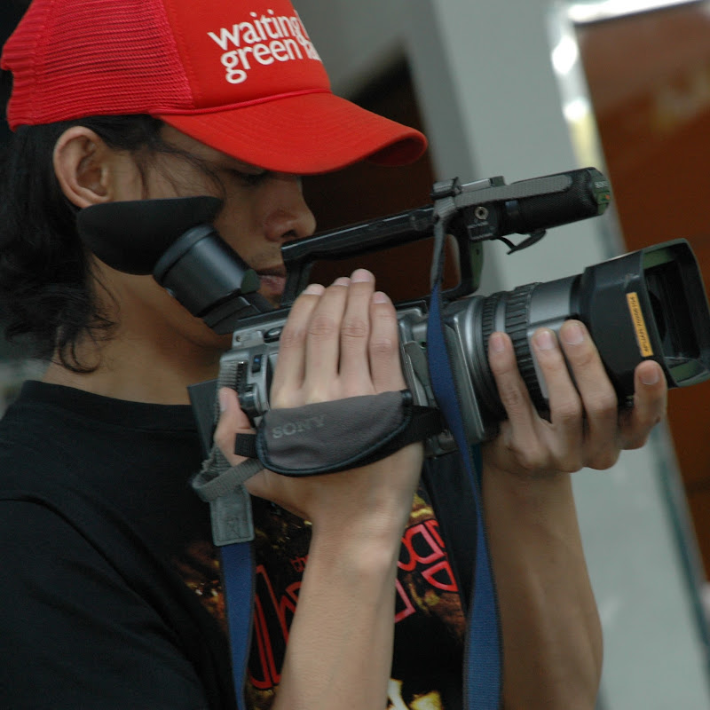 Hire dian sopandi project — Business & Finance YouTube creator for sponsorships