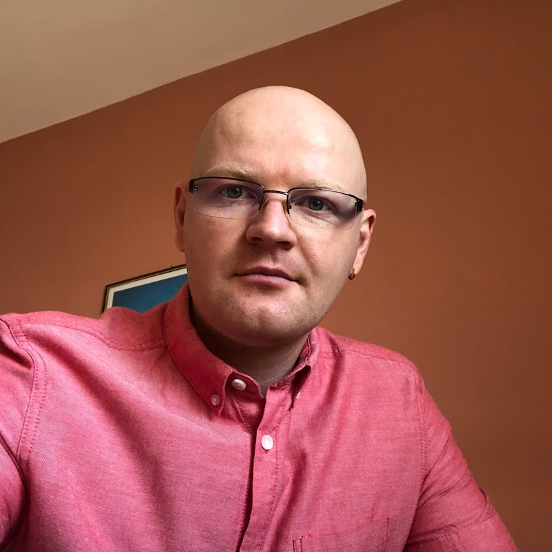 Обманутый Россиянин Logo