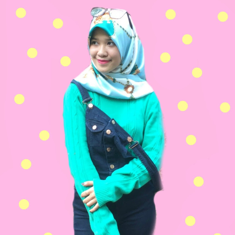 LittleWorldofMia (Mia)