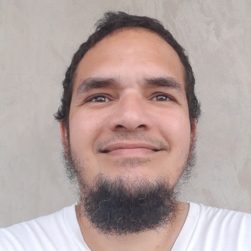 Hassan Voyeau