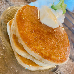B B