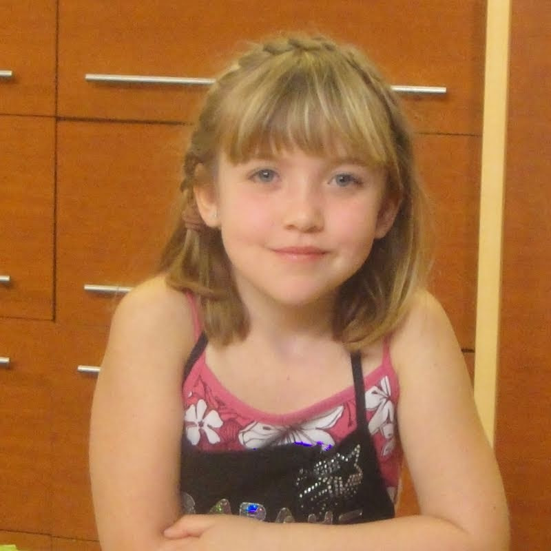 Sarah-Grace “Sarah-Grace Loving Food” Taylor