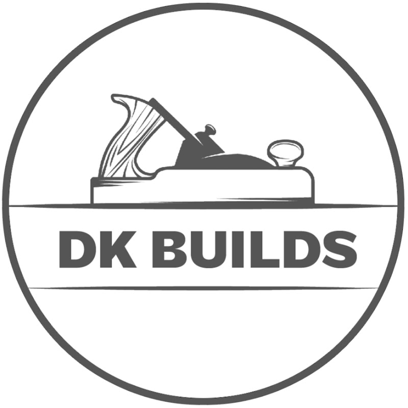 dk builds Logo