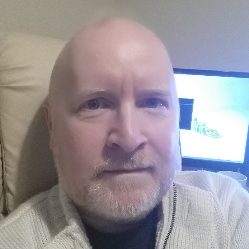 Tech Tutorials - David McKone Logo