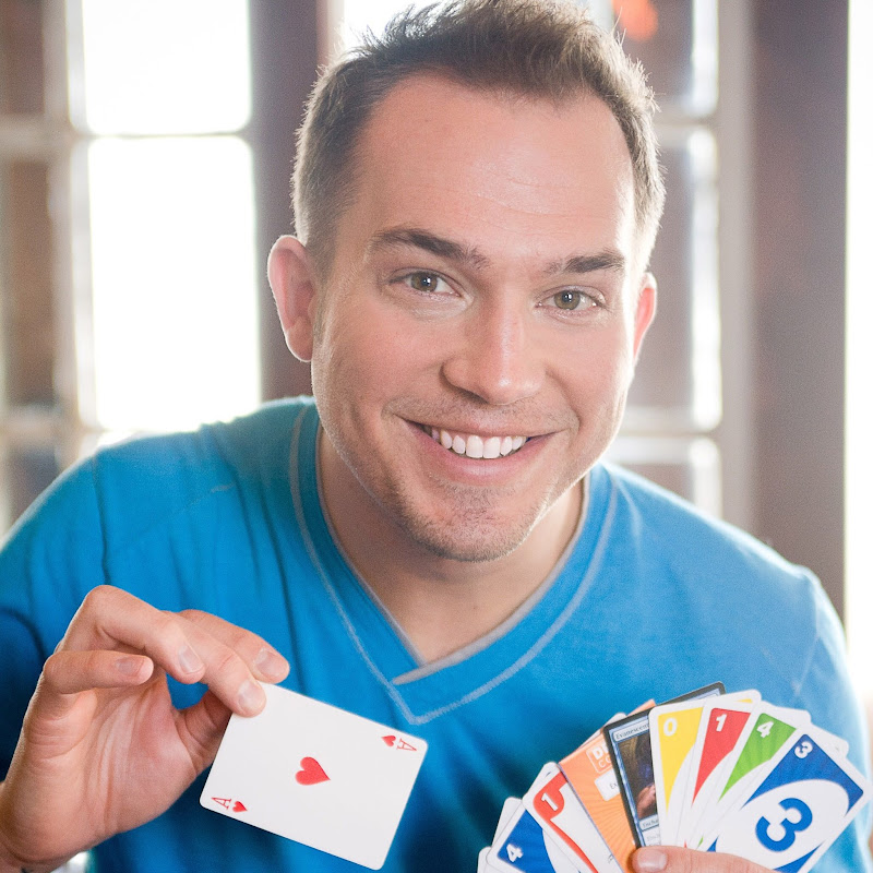 Michael Kent - Comedy Magician