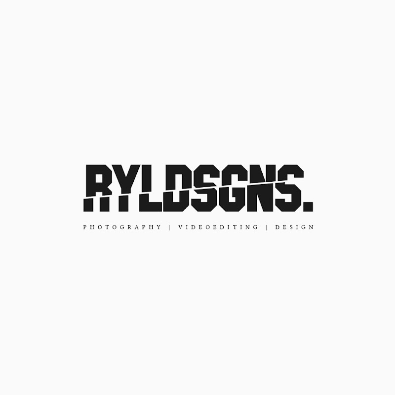 RoyalDesigns.