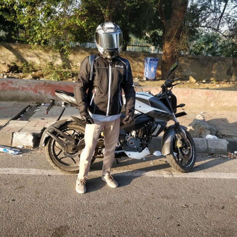 Vineet Golu