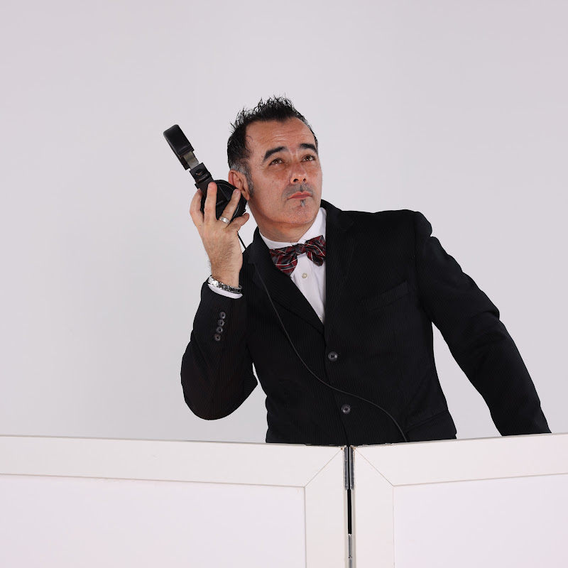 DJ Leeor - Weddings & Events
