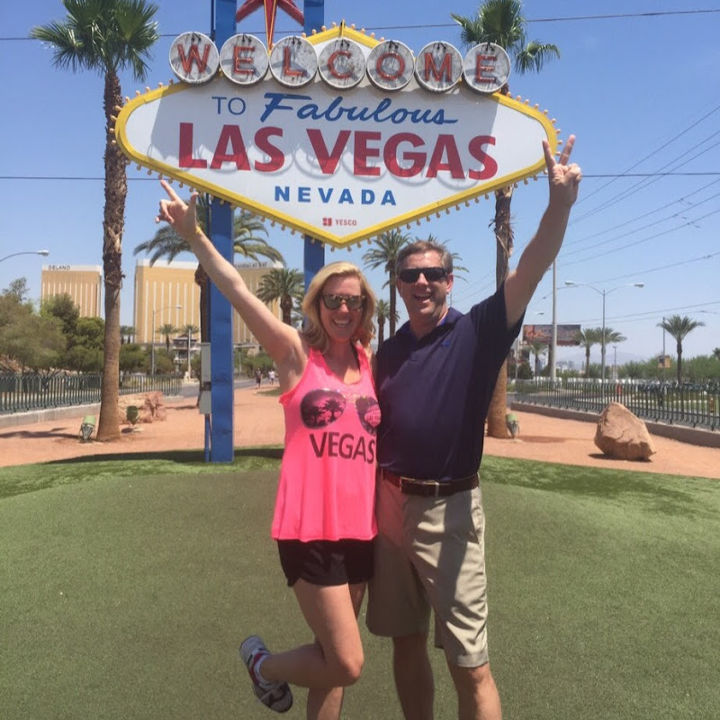We Know Vegas! The Vegas Travel Couple