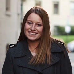 In The Moment with Meredith St. Henry