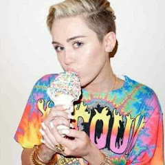 Miley Cyrus And Her Dead Petz Deluxe Edition