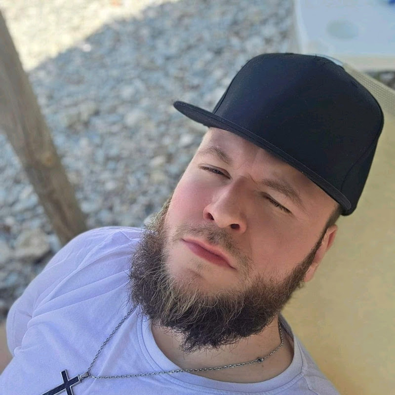 Chris Brian Jeremiah Olsen (txfinest91)