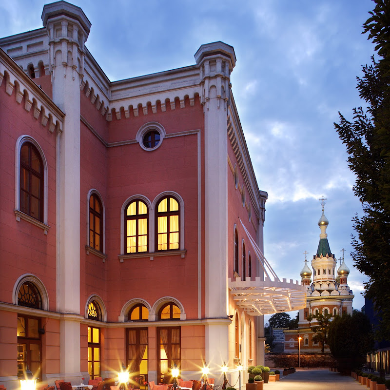 Imperial Renaissance Hotel