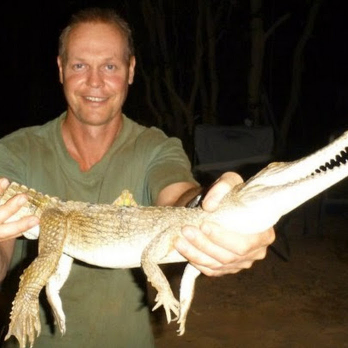 Hunting with Stu Net Worth & Earnings (2026)