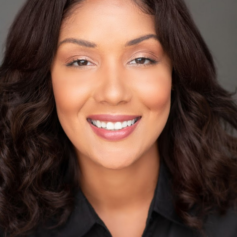 Business Strategy TV - Hosted by Adella Pasos icon