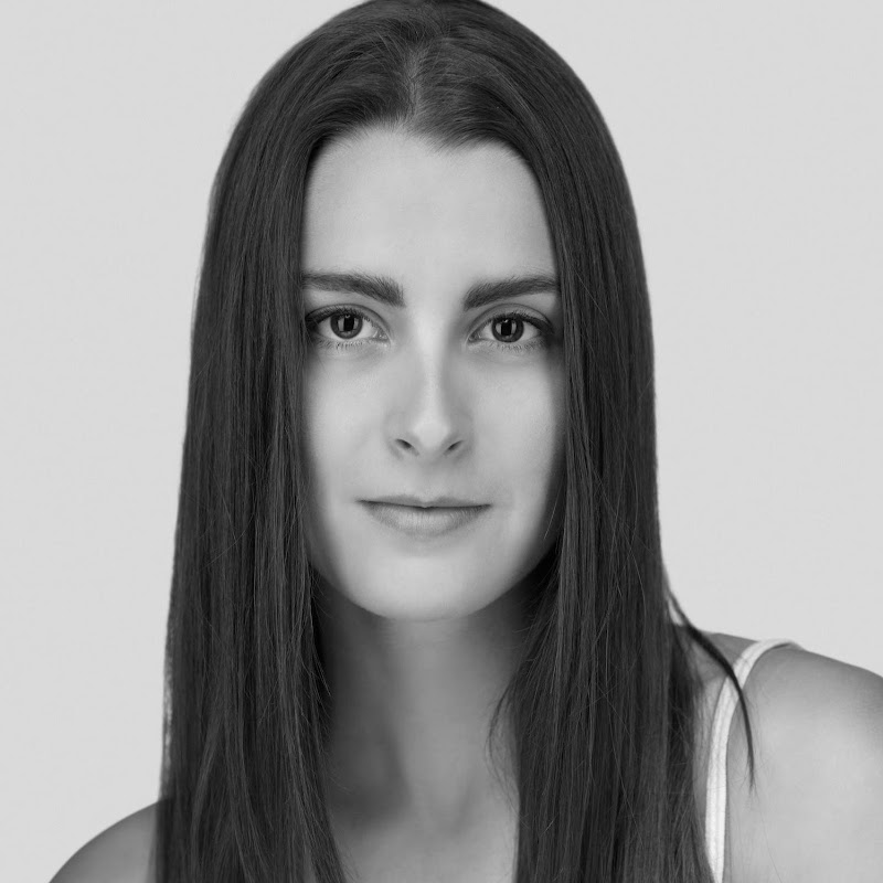 Sarah Belle Reid Logo