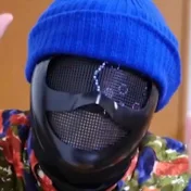 K K
