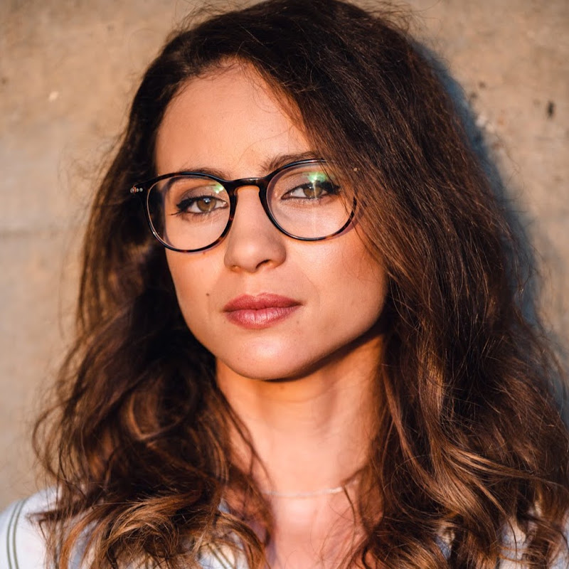 Laure Valee