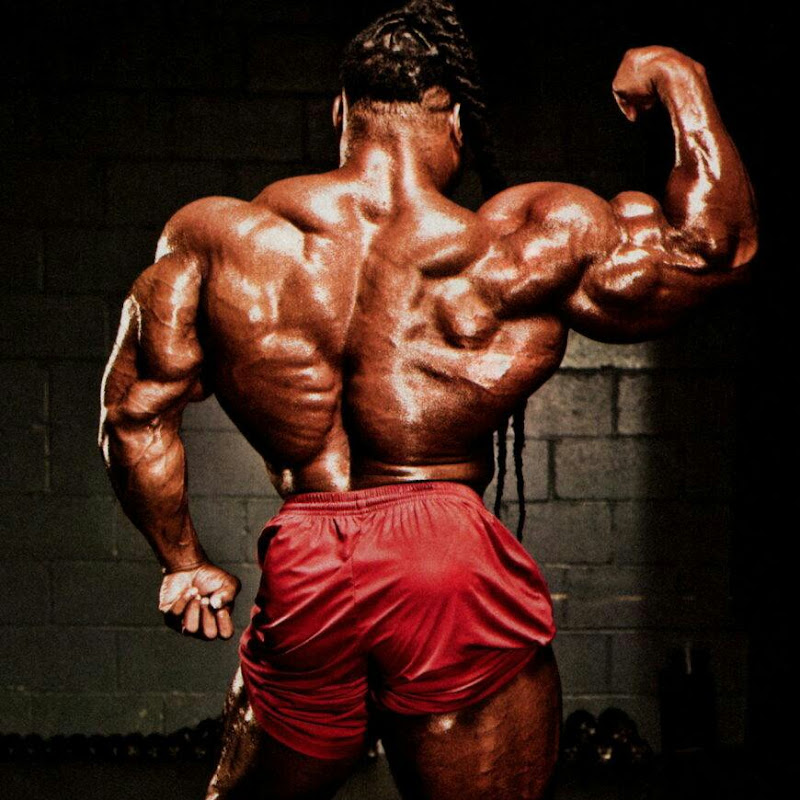 Physique builder life