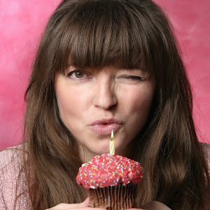 UCUWNgAYGX_AcZWahMHShx5g YouTube channel image