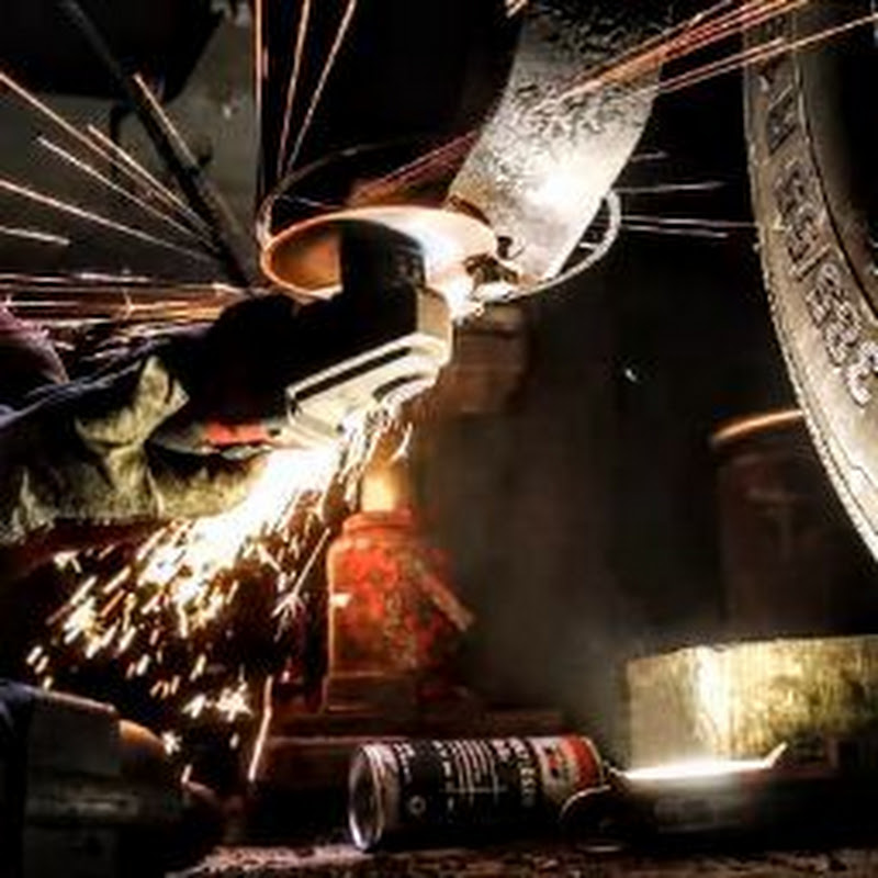 Truck mechanic from Poland