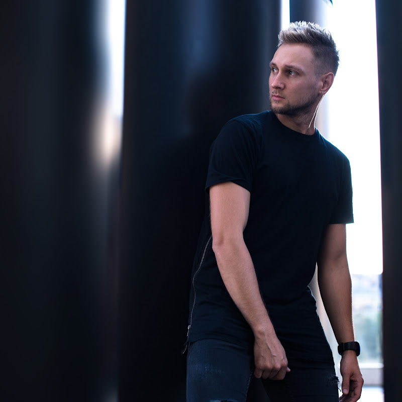 Олег Аникеев