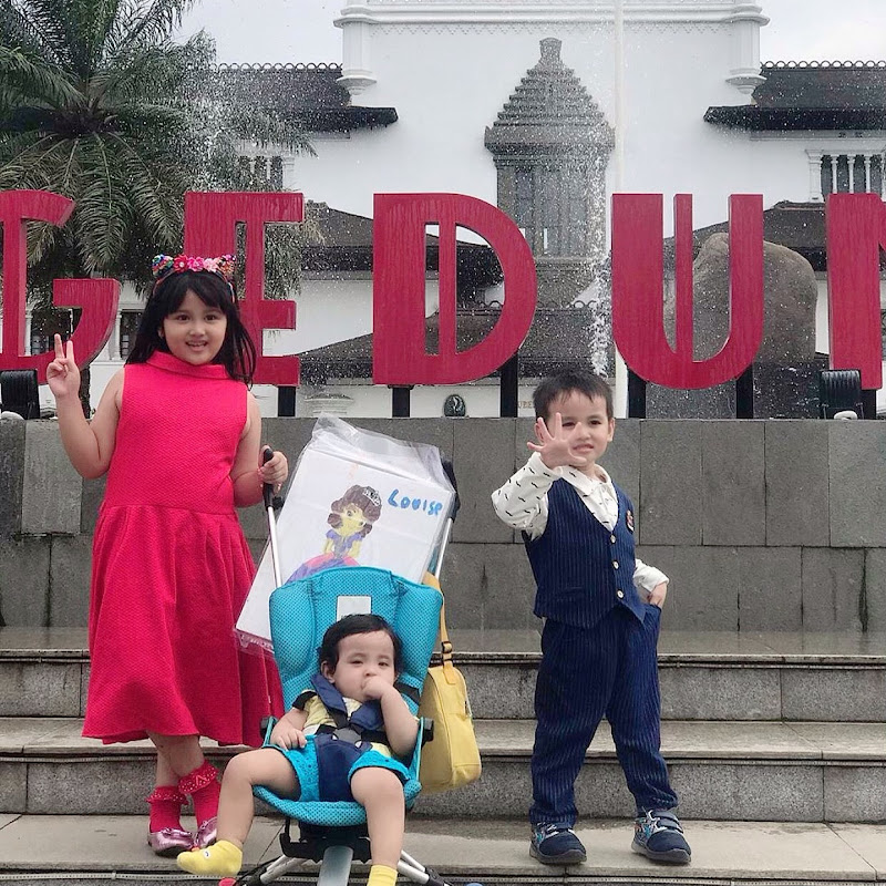 Louise is Fun Family