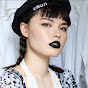 Maria Does Makeup메이크업하는 마리아