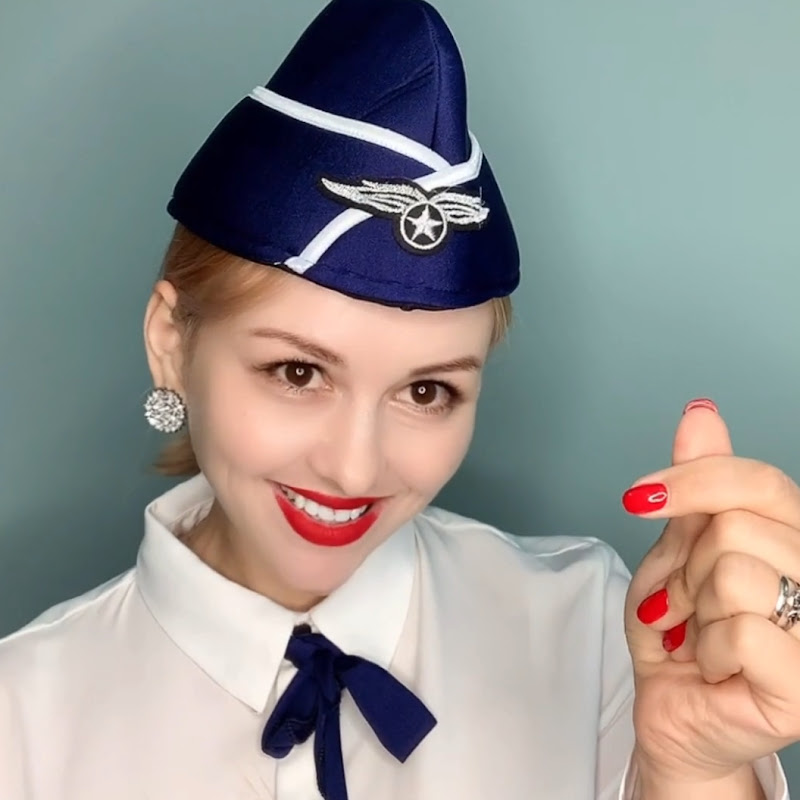 娜塔莎一家 Logo