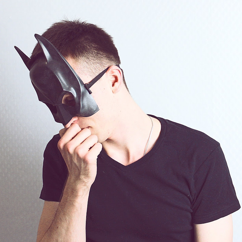 Илья Соколов Logo