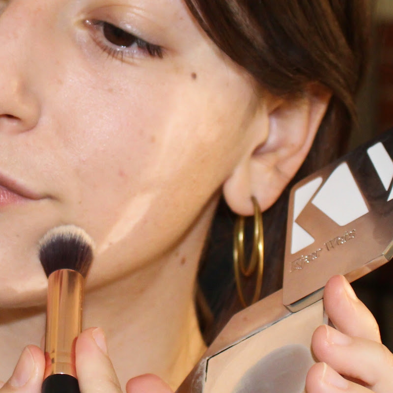 Cosmetics by Caroline