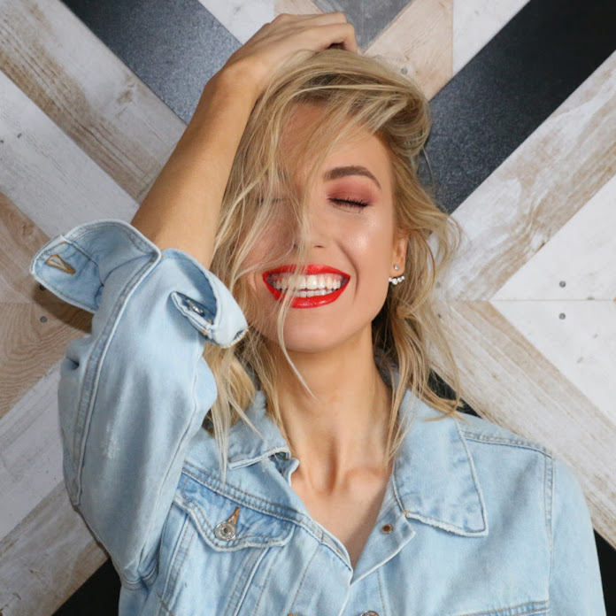 RachhLovesLife Net Worth & Earnings (2025)