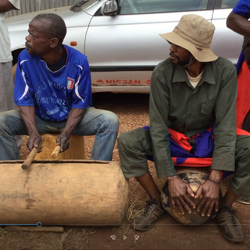 MUNTUTA 242 MUSIQUE BEEMBE MOUYONDZI