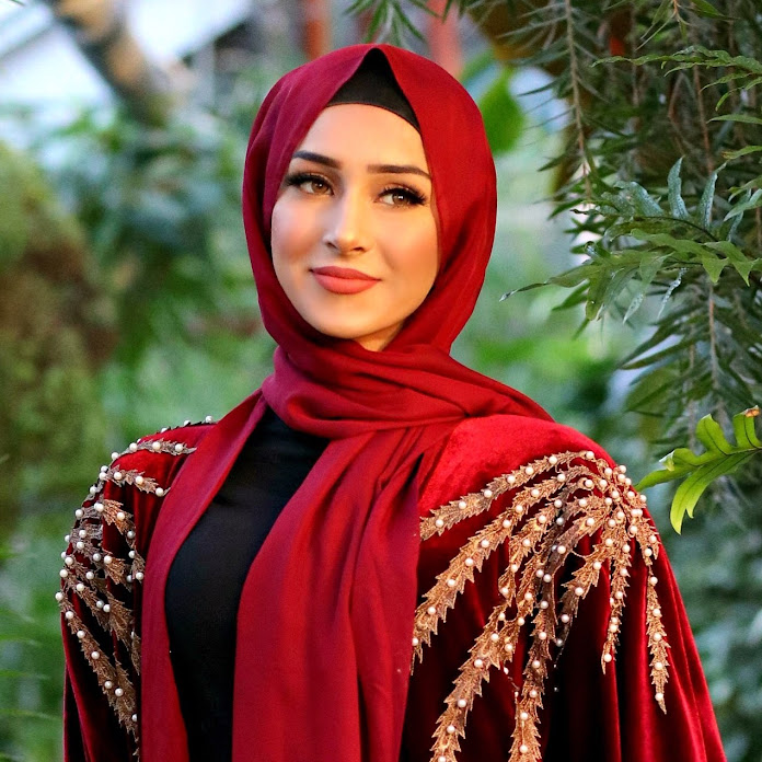 Queen Froggy Net Worth & Earnings (2025)