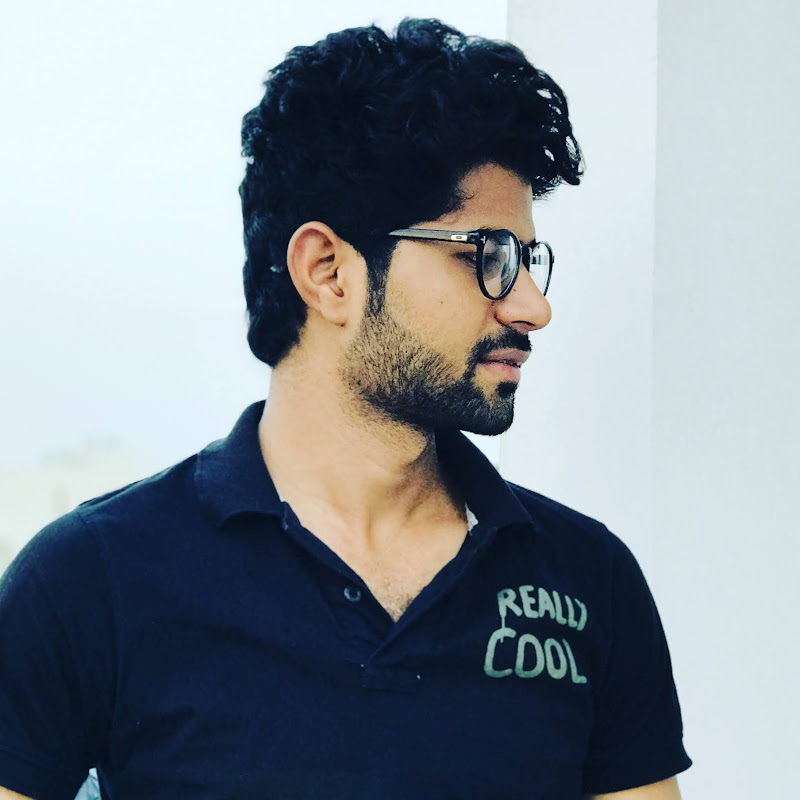 Review With Abhi icon