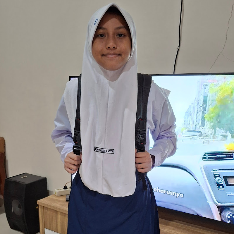 Azzahrah Luthfia Mecca