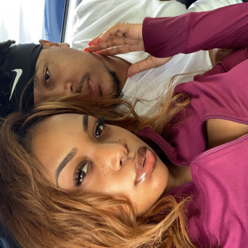 Dee & Day