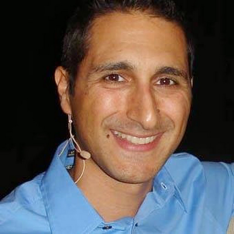 Dating & Relationship Advice For Men - David DeAngelo icon