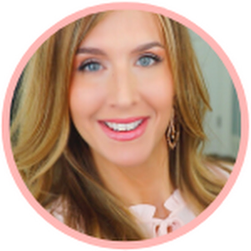 Stephanie Marie Logo