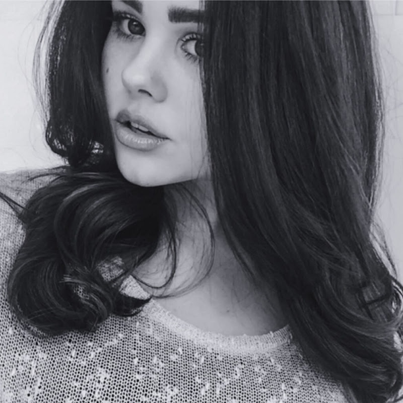 Stephanie Carina