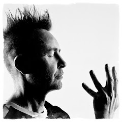 NigelKennedyVEVO