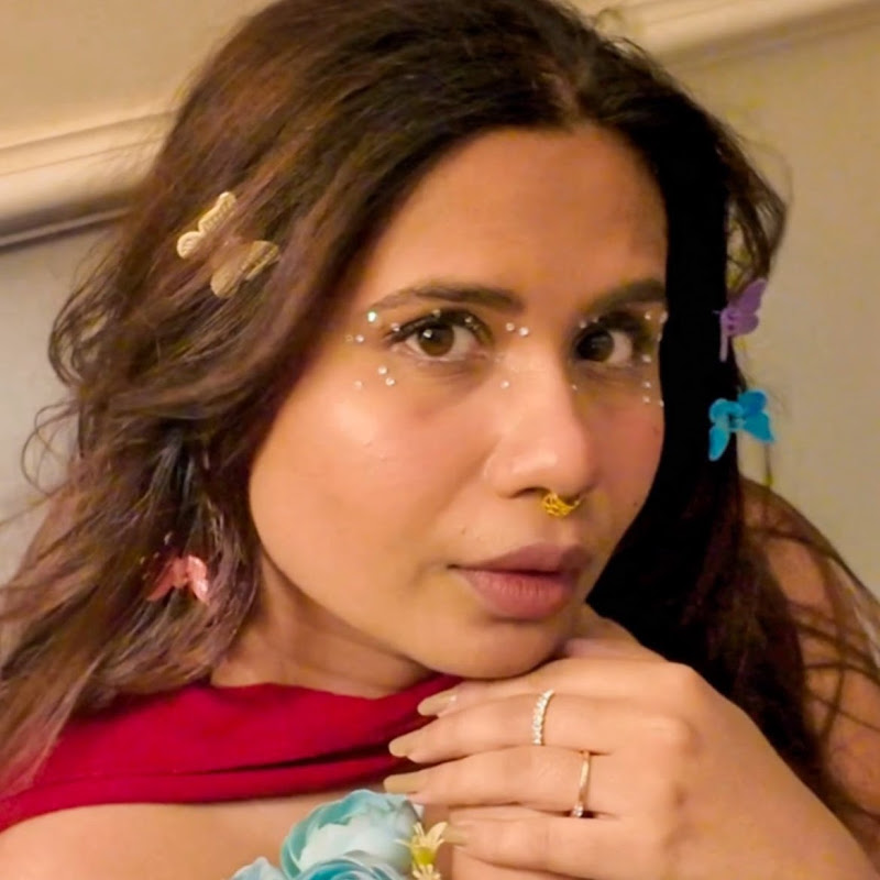 Pooja Bera icon
