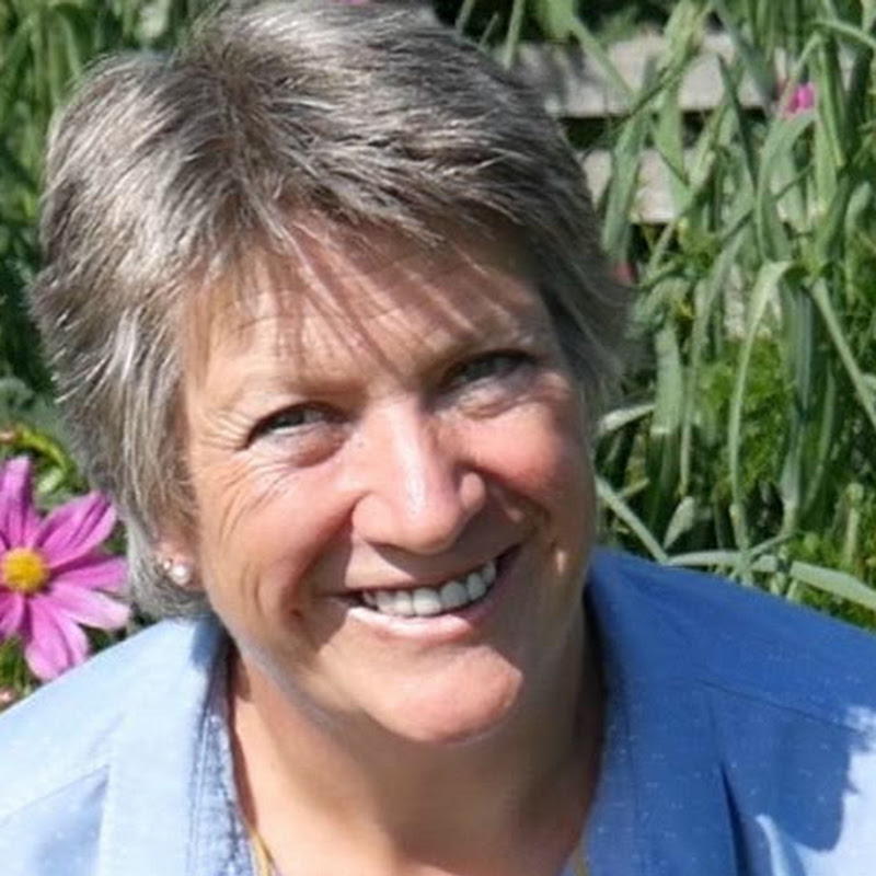 Liz Zorab Gardening