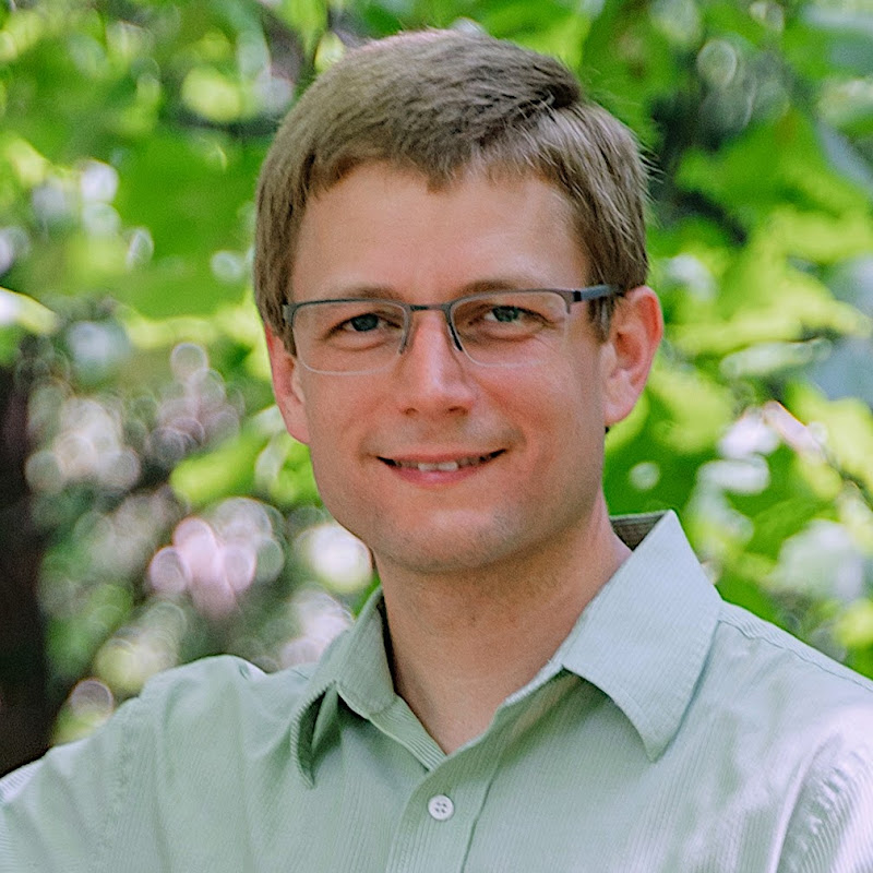 Daniel McFeeters Logo