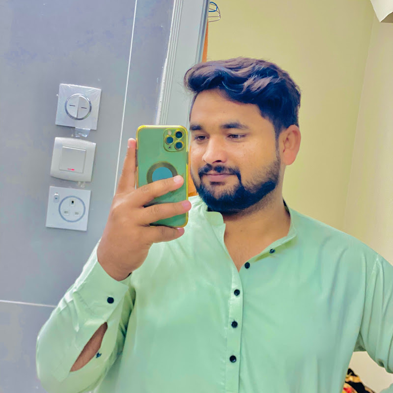 Naveed Khan